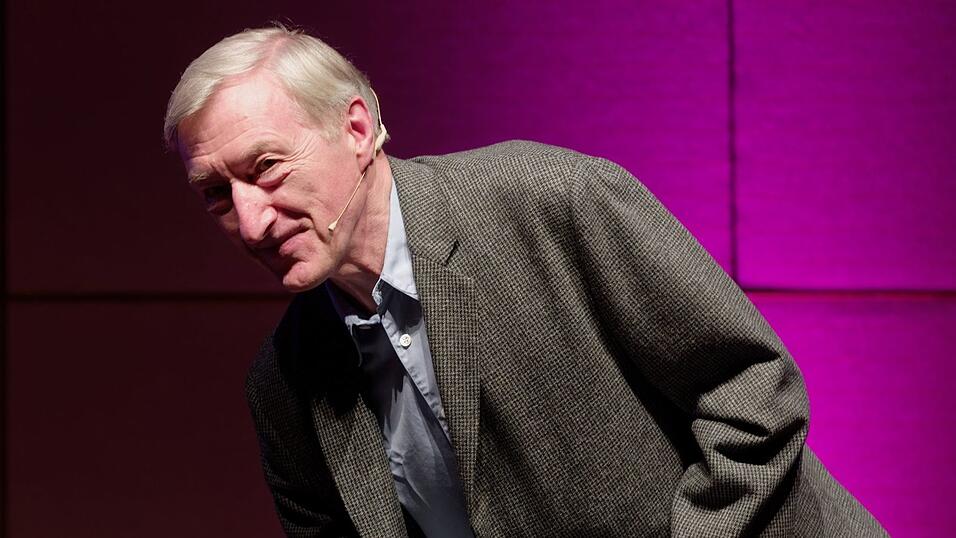 Julian Barnes nimmt Abschied - er hat seinen letzten Roman ver&ouml;ffentlicht. (Archivbild)