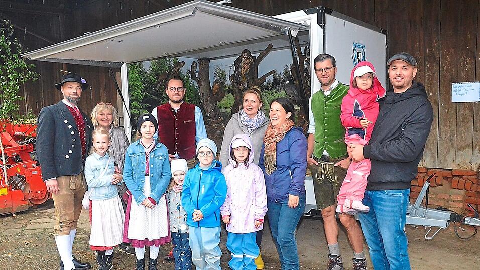 Der OGV Scheuer-Mangolding pr&auml;sentierte ein Naturmobil, dabei galt es, die Tiere zu z&auml;hlen.