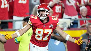 Travis Kelce jubelte über einen Touchdown und einen guten Auftritt. Travis Kelce jubelte über einen Touchdown und einen guten Auftritt.
