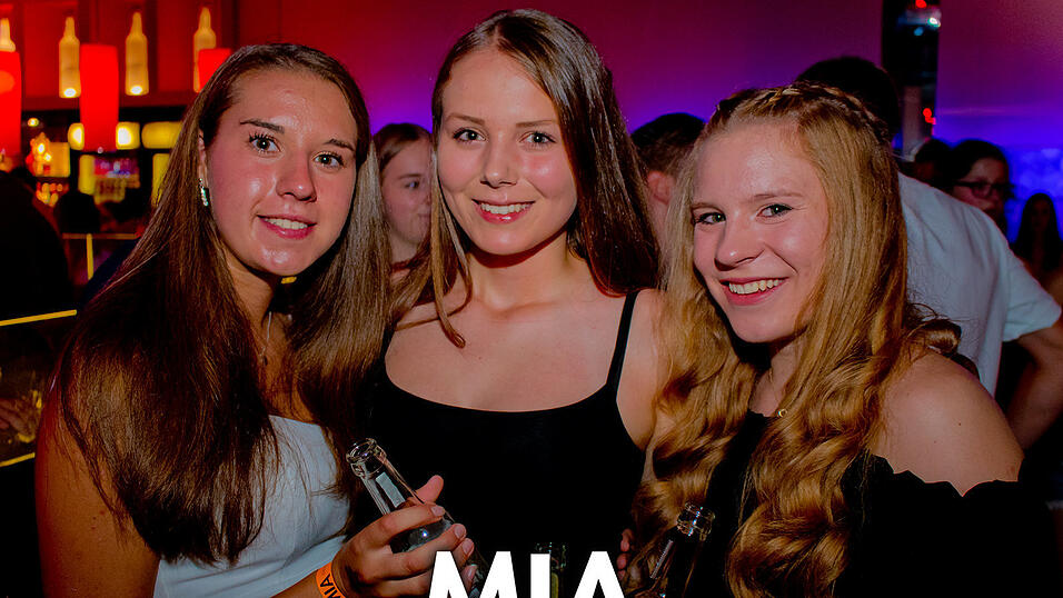 Beste Stimmung auf der Oberstufenparty im Mia Nightclub in Cham. Beste Stimmung auf der Oberstufenparty im Mia Nightclub in Cham.