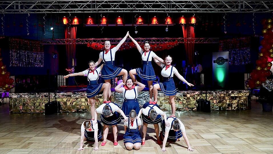 Mit dem SPD-Ball wurde am Samstag die Ballsaison in Straubing eröffnet. Mit dem SPD-Ball wurde am Samstag die Ballsaison in Straubing eröffnet.