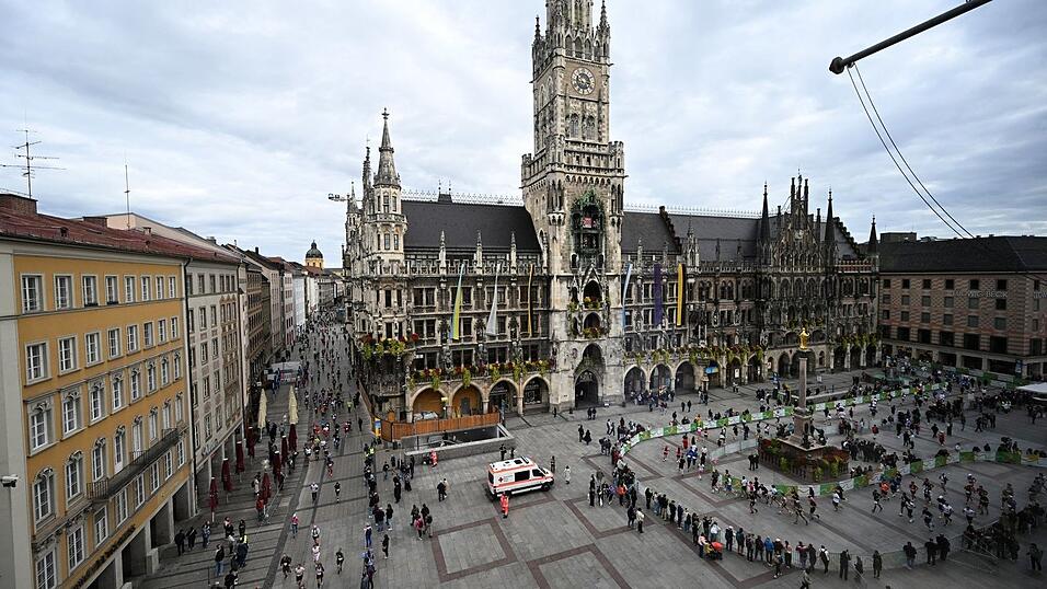 Viele Zuschauer waren an der Strecke dabei. Viele Zuschauer waren an der Strecke dabei.