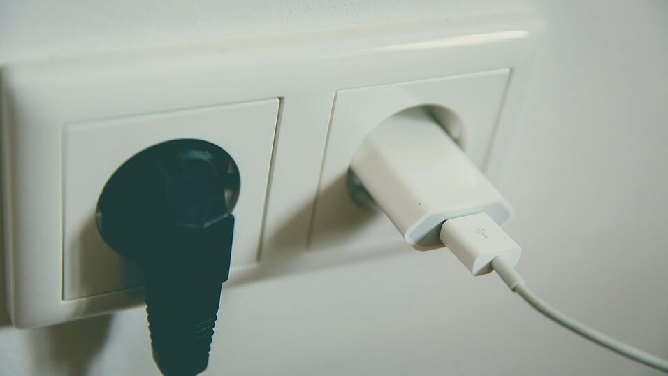 Keine Sorge, der Grundversorger liefert dir Strom. Er ist aber oft nicht der billigste Anbieter.