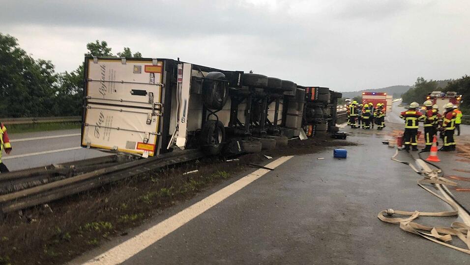Auf der A93 zwischen Ponholz und Regenstauf hat sich am Mittwochabend ein Unfall ereignet.