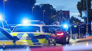 Der angeschossene Polizist ist inzwischen außer Lebensgefahr. Der angeschossene Polizist ist inzwischen außer Lebensgefahr.