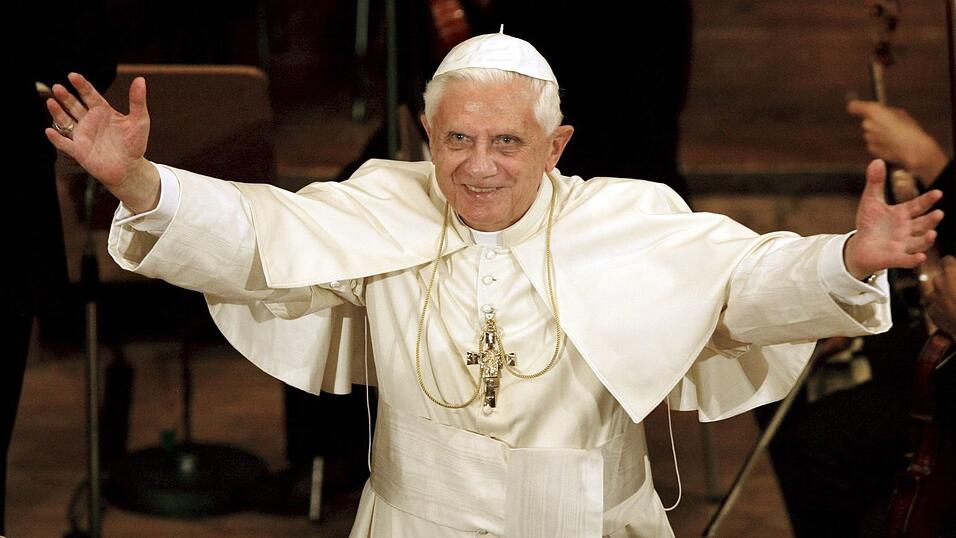 Joseph Ratzinger besuchte als Papst Benedikt XVI. vor 20 Jahren München, Marktl, Altötting, Regensburg und Freising. (Archivbild) Joseph Ratzinger besuchte als Papst Benedikt XVI. vor 20 Jahren München, Marktl, Altötting, Regensburg und Freising. (Archivbild)