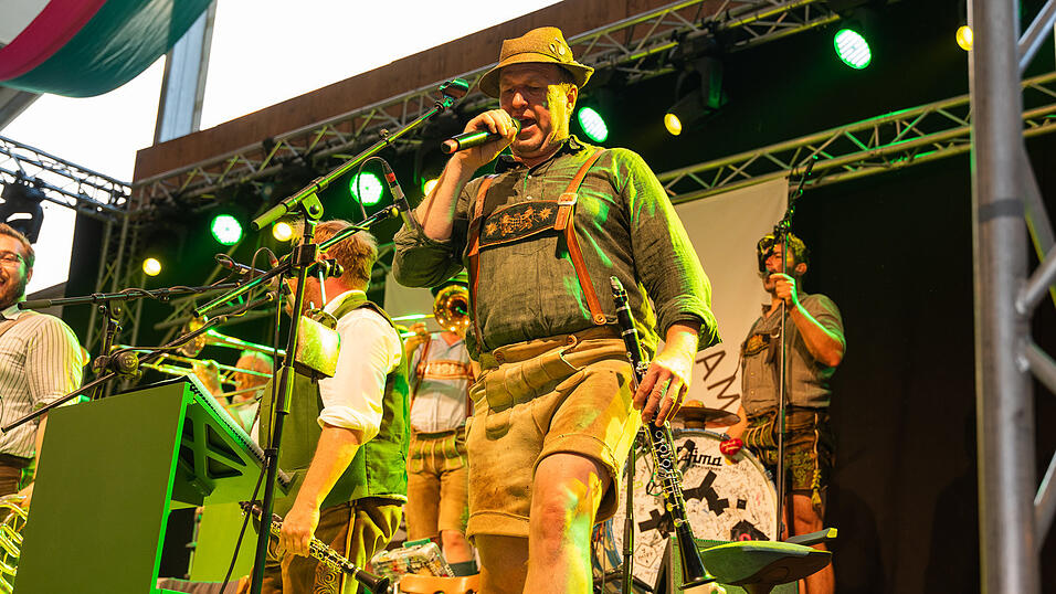 Die Partybilder vom Sonntag, 20. August 2023, aus dem Festzelt Weckmann.