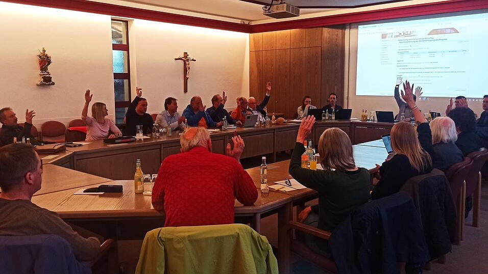 Die Stadtr&auml;te stimmten zu, das Projekt weiter zu verfolgen. Einzige Gegenstimme: Georg Bruckner.