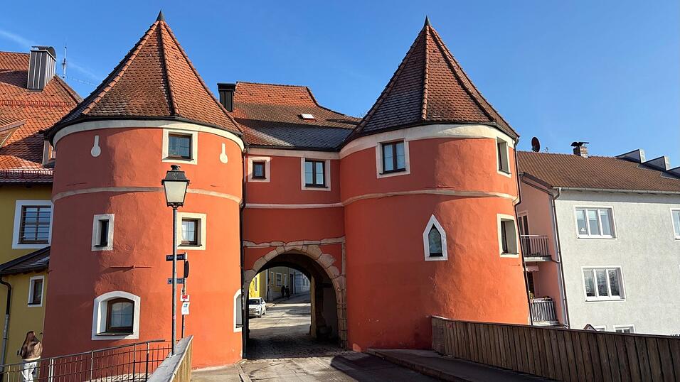 Der Kampf um den Landratsposten ist noch nicht entschieden. (Symbolbild) Der Kampf um den Landratsposten ist noch nicht entschieden. (Symbolbild)