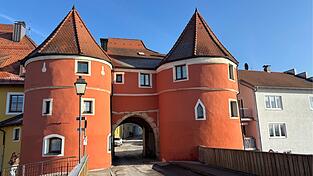 Der Kampf um den Landratsposten ist noch nicht entschieden. (Symbolbild) Der Kampf um den Landratsposten ist noch nicht entschieden. (Symbolbild)