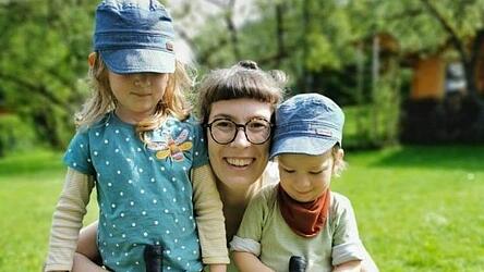 Anna Laqua, hier mit ihren beiden Kindern, ist an Blutkrebs erkrankt. Sie braucht Hilfe. In Miltach findet am 1. Februar eine gro&szlig;e Typisierungsaktion statt.