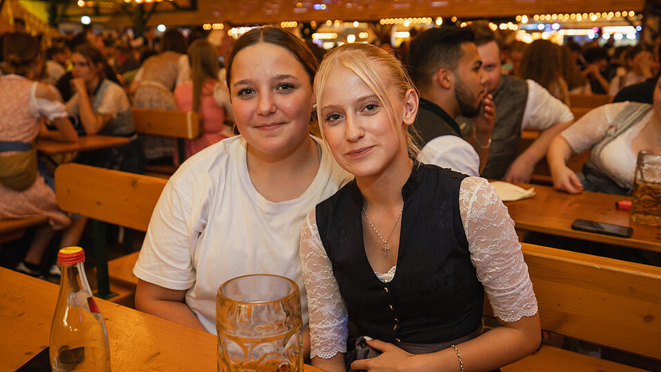 Die Partybilder vom Sonntag, 18. August, aus dem Festzelt Nothaft. Die Partybilder vom Sonntag, 18. August, aus dem Festzelt Nothaft.
