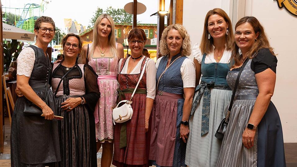 Die Partybilder vom Montag, 10. August, aus dem Festzelt Greindl. Die Partybilder vom Montag, 10. August, aus dem Festzelt Greindl.