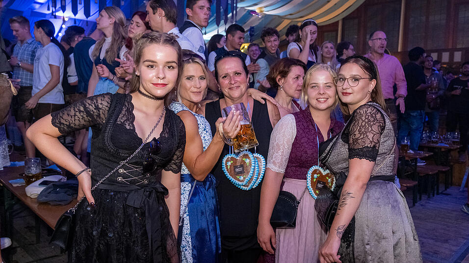Die Partybilder vom Sonntag, 13. August 2023, aus dem Festzelt Wenisch. Die Partybilder vom Sonntag, 13. August 2023, aus dem Festzelt Wenisch.