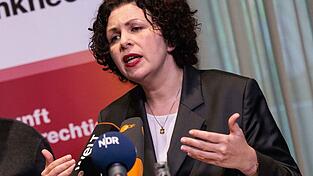 Co-Chefin Amira Mohamed Ali lässt offen, ob sie weiterhin an der Parteispitze stehen will. Co-Chefin Amira Mohamed Ali lässt offen, ob sie weiterhin an der Parteispitze stehen will.