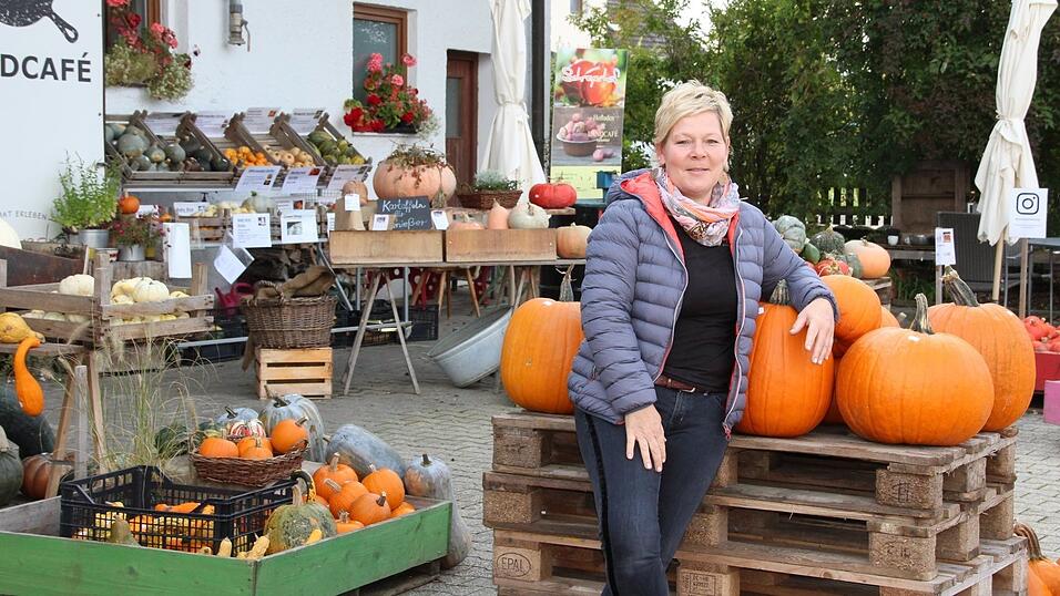 Kürbisse in allen Farben und Formen. Wer eine fachkundige Beratung sucht, ist auf dem Schreyer-Hof richtig.