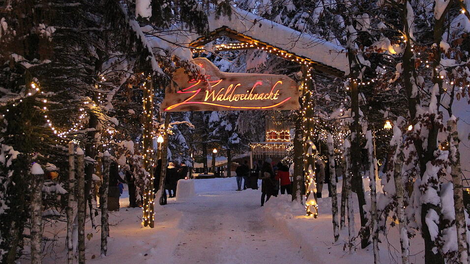 Die Waldweihnacht besticht durch ihre einzigartige Atmosphäre.