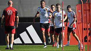 Die DFB-Spieler bereiten sich auf das Nations-League-Spiel gegen Serbien vor.