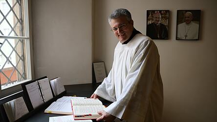 Mit der sogenannten Chrisammesse am Montag der Karwoche beginnt für Domzeremoniar Peter Nickel eine fordernde, aber auch ganze besonders berührende und erhebende Zeit.