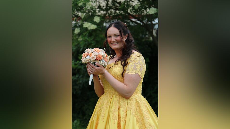 Eva Maria Schreiner trug am Dienstag gelockte Haare.