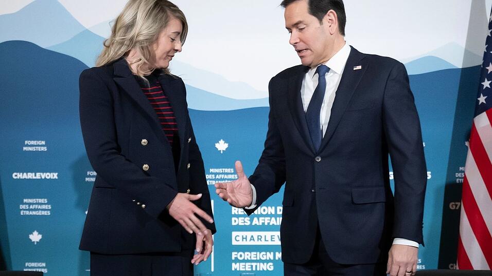 Beim Treffen der Gruppe wirtschaftsstarker westlicher Demokratien war befürchtet worden, die Ukraine-Kurswechsel von Donald Trump könnte die Runde spalten. Am Ende gibt es doch ein positives Signal. Wie lange es hält? Beim Treffen der Gruppe wirtschaftsstarker westlicher Demokratien war befürchtet worden, die Ukraine-Kurswechsel von Donald Trump könnte die Runde spalten. Am Ende gibt es doch ein positives Signal. Wie lange es hält?