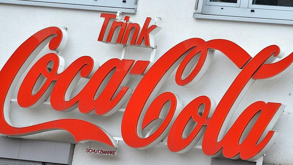 Coca-Cola beschäftigt in Deutschland mehr als 6000 Menschen. (Archivbild) Coca-Cola beschäftigt in Deutschland mehr als 6000 Menschen. (Archivbild)