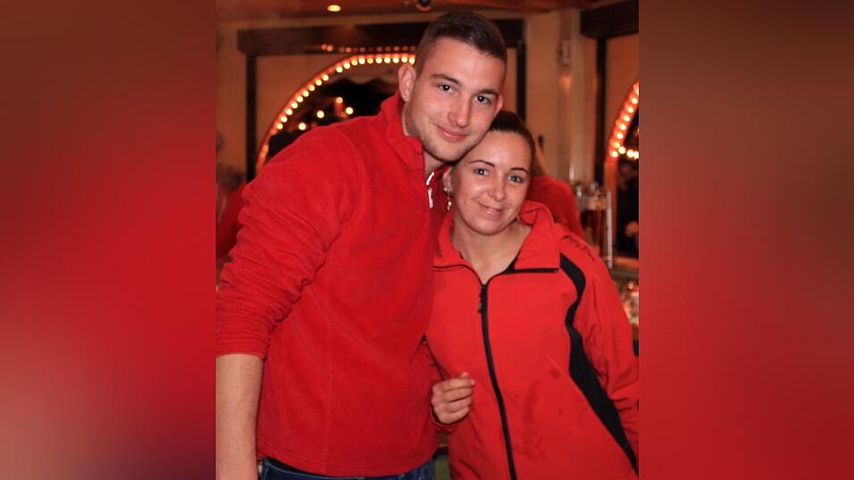 Bei einem schweren Unfall in der Gemeinde Frontenhausen sind zwei Menschen verletzt worden. Bei einem schweren Unfall in der Gemeinde Frontenhausen sind zwei Menschen verletzt worden.