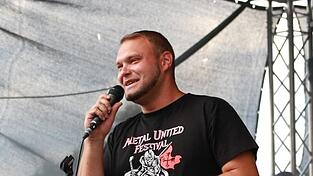 Frederik 'Freddy' L&ouml;w tritt auf seinem Festival auch selbst als Metal-DJ auf.