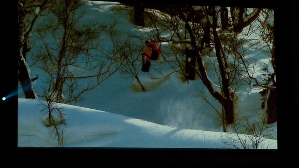 Rund 4000 Boarderfreunde feierten bei der Weltpremiere des neuesten Films von Isenseven, 'Let's go get lost' in M&uuml;nchen.