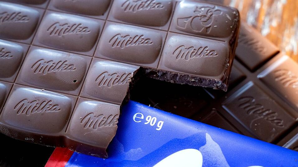 Viele Milka-Tafeln wiegen nur noch 90 statt 100 Gramm. (Archivbild) Viele Milka-Tafeln wiegen nur noch 90 statt 100 Gramm. (Archivbild)