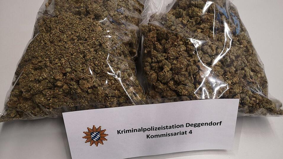 Die Polizei fand bei dem Autofahrer Marihuana. Die Polizei fand bei dem Autofahrer Marihuana.