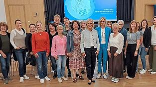 Die Teilnehmerinnen nutzten die Gelegenheit, Fragen zu stellen, eigene Erfahrungen zu teilen und politische Forderungen zu formulieren.