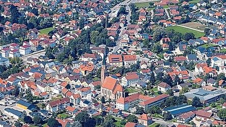 Amtsinhaber Josef Reff kandidiert nicht mehr als B&uuml;rgermeister. Drei Kandidaten stehen zur Nachfolge bereit.