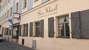 Seit Ende Dezember vergangenen Jahres blieb das historische Weinlokal in Stadtplatznähe leer - das jedoch soll sich in wenigen Wochen ändern. Seit Ende Dezember vergangenen Jahres blieb das historische Weinlokal in Stadtplatznähe leer - das jedoch soll sich in wenigen Wochen ändern.