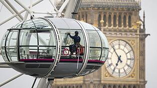 Das Riesenrad London Eye wurde vor 25 Jahren eröffnet.