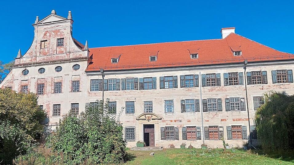 Die Schloss Oberköllnbach hat nach langer Suche einen neuen Eigentümer.