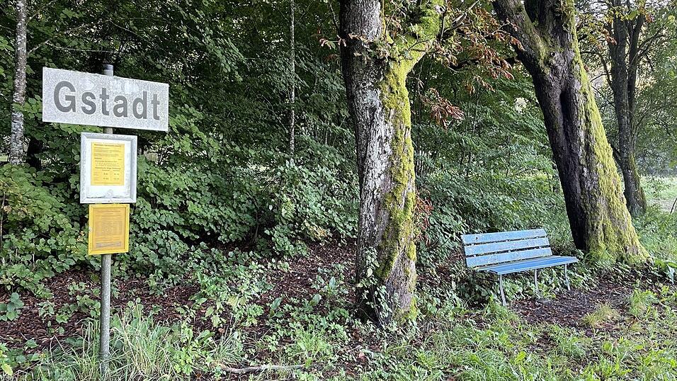 Der Bahnhof Gstadt, der Bildb&auml;nden zur Ehre gereichen w&uuml;rde.