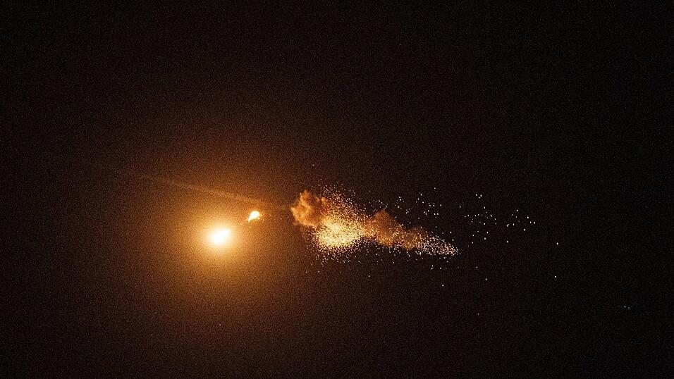 Russland greift die Ukraine immer wieder mit Drohnen und Raketen an. (Archivbild) Russland greift die Ukraine immer wieder mit Drohnen und Raketen an. (Archivbild)