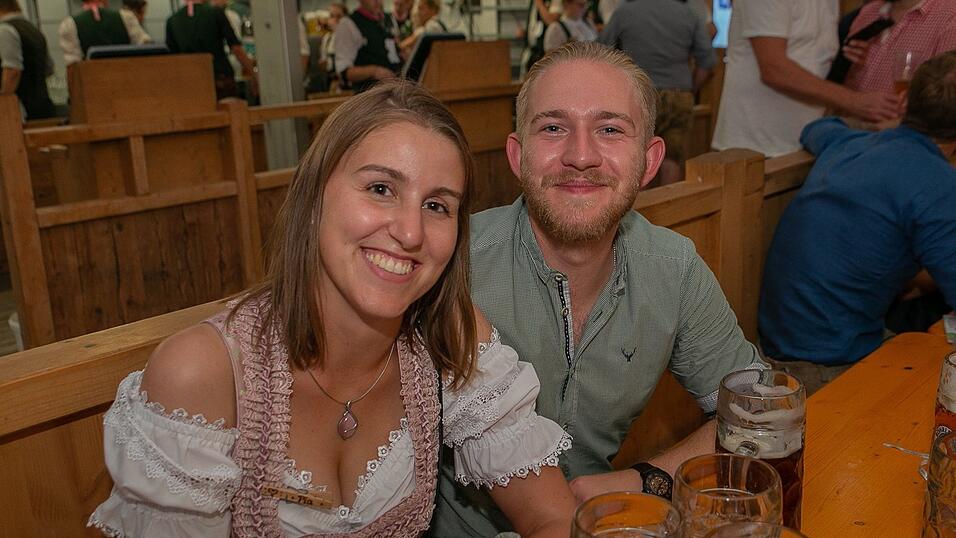 Die Partybilder vom Sonntag, 14. August 2022, aus dem Festzelt Weckmann.