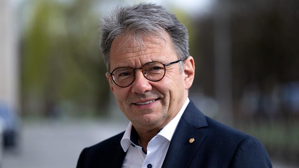 Thomas Karmasin, seit 30 Jahren Landrat in F&uuml;rstenfeldbruck, muss in die Stichwahl (Archivbid)