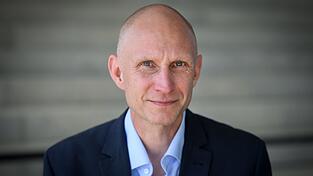 Der GdP-Vorsitzende f&uuml;r die Bundespolizei, Andreas Ro&szlig;kopf, berichtet von maroden Wachen und fehlender Infrastruktur. (Archivbild)