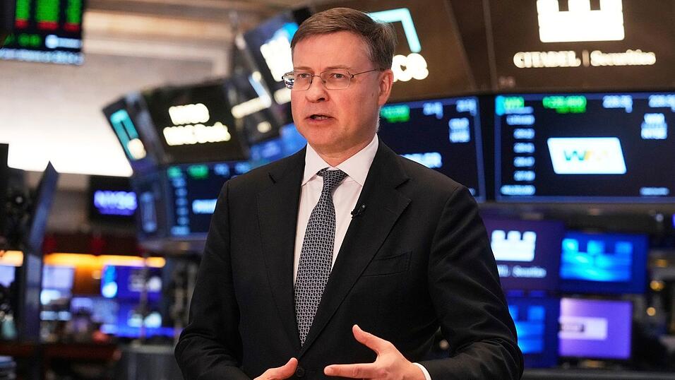 EU-Wirtschaftskommissar Valdis Dombrovskis blickt positiv auf die Zahlen. (Archivbild) EU-Wirtschaftskommissar Valdis Dombrovskis blickt positiv auf die Zahlen. (Archivbild)