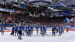 Die Straubing Tigers wollen den Heimvorteil am Pulverturm nutzen, um in der Playoff-Serie gegen Berlin auszugleichen.