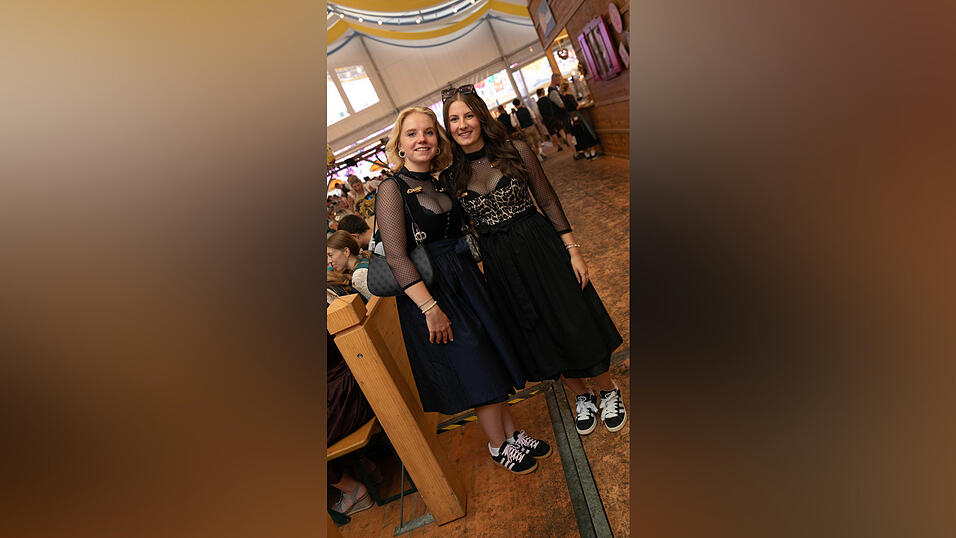 Die Partybilder vom Samstag, 16. August, aus dem Festzelt Reisinger. Die Partybilder vom Samstag, 16. August, aus dem Festzelt Reisinger.