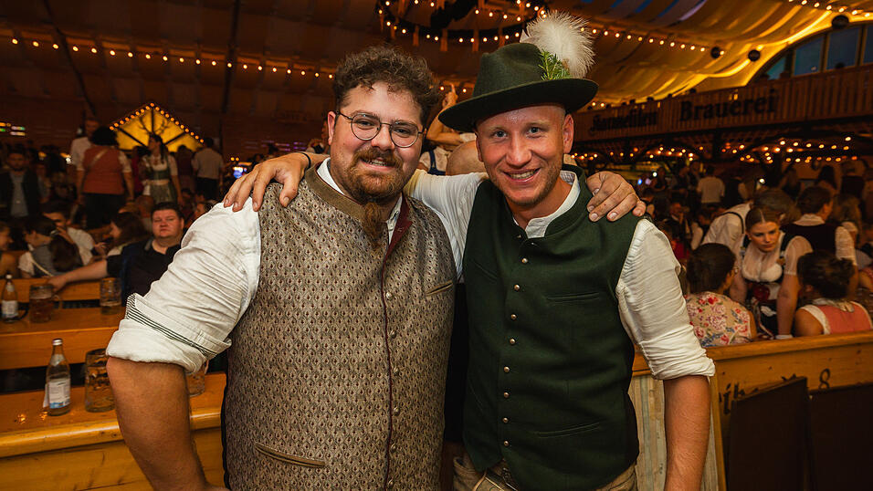 Die Partybilder vom Donnerstag, 15. August, aus dem Festzelt Nothaft. Die Partybilder vom Donnerstag, 15. August, aus dem Festzelt Nothaft.