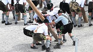 Zum 1. Mai werden wieder &uuml;berall in Bayern Maib&auml;ume aufgestellt. (Archivbild)
