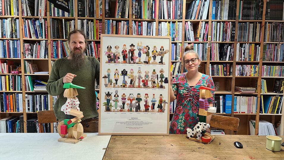 Im Jahr 2009 wurde aus einem anfänglichen Atelier die Kunstschule Cham. Schon seit Beginn leitet diese Andreas Dünne. Seit 2019 steht im Julia Breu zur Seite. Im Jahr 2009 wurde aus einem anfänglichen Atelier die Kunstschule Cham. Schon seit Beginn leitet diese Andreas Dünne. Seit 2019 steht im Julia Breu zur Seite.