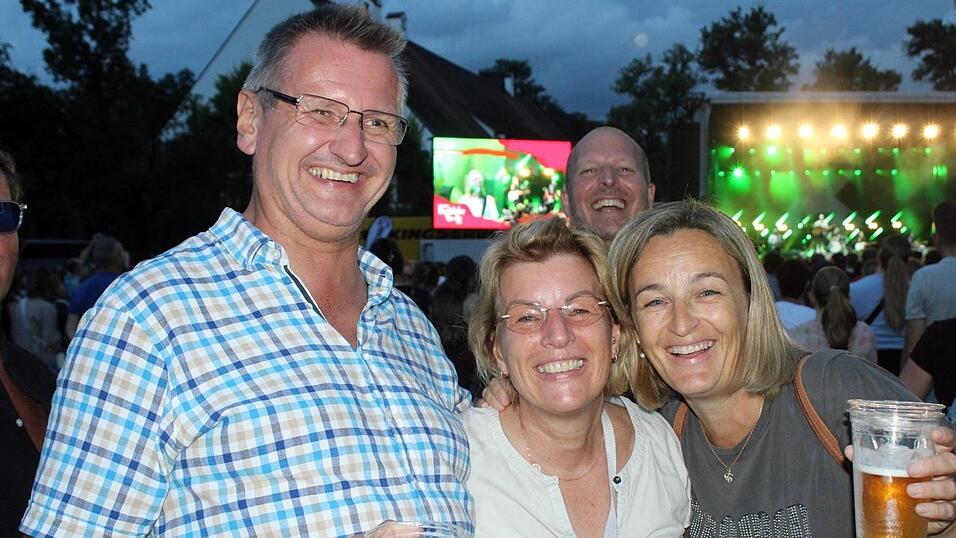 Fotos des&nbsp;ersten Open-Air-Abends auf der Ringelstecherwiese.&nbsp;