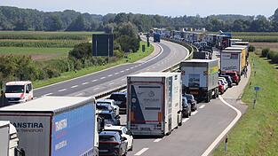 Auf der A92 ging mehrere Stunden lang nichts mehr vorwärts.