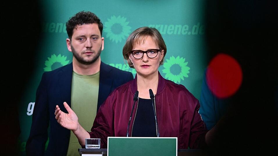 Wollen im Dezember für eine weitere Amtszeit kandidieren: Felix Banaszak und Franziska Brantner (Archivbild) Wollen im Dezember für eine weitere Amtszeit kandidieren: Felix Banaszak und Franziska Brantner (Archivbild)